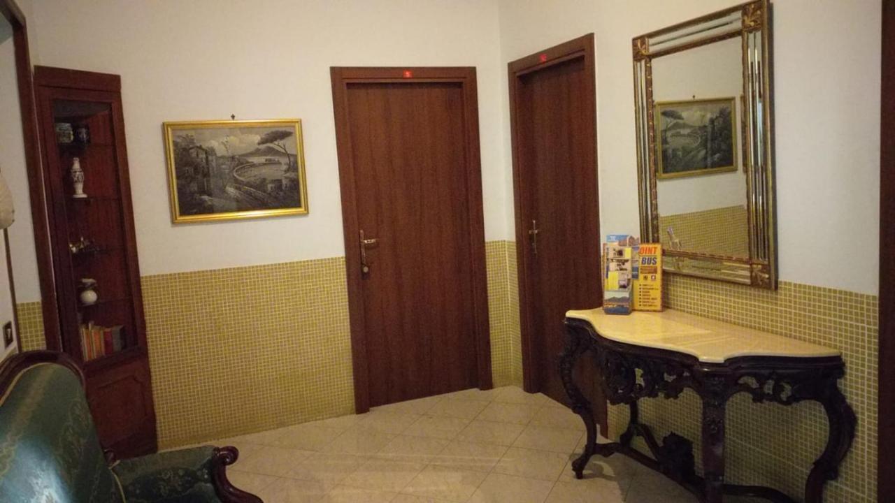 Hotel Vittorio Veneto Napoli Esterno foto