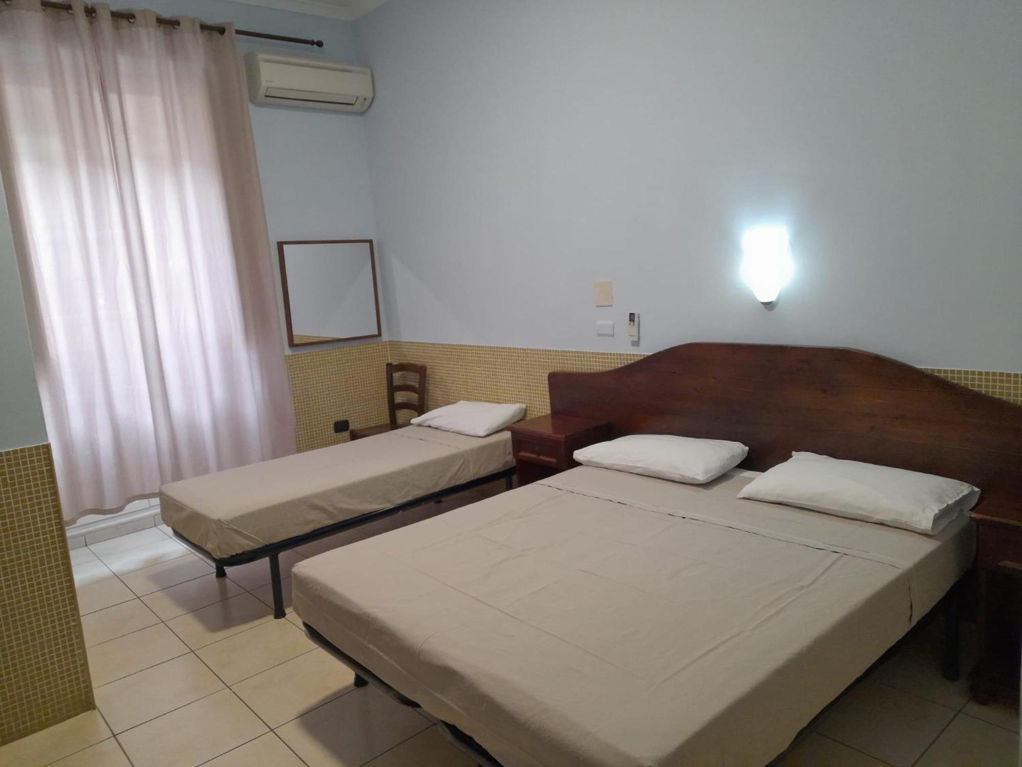 Hotel Vittorio Veneto Napoli Esterno foto