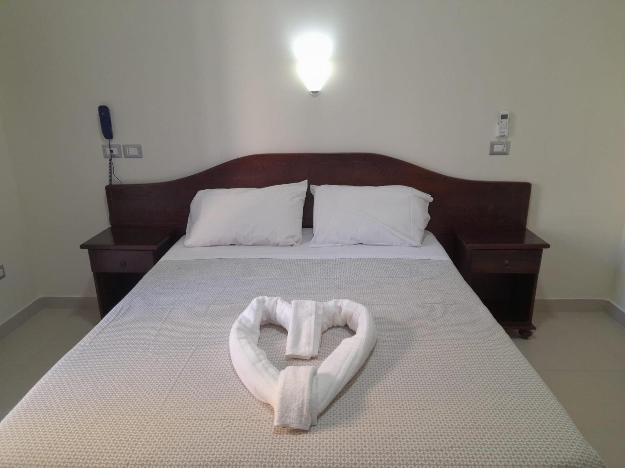 Hotel Vittorio Veneto Napoli Esterno foto