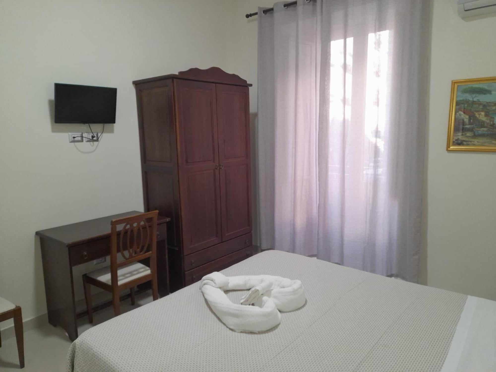 Hotel Vittorio Veneto Napoli Esterno foto